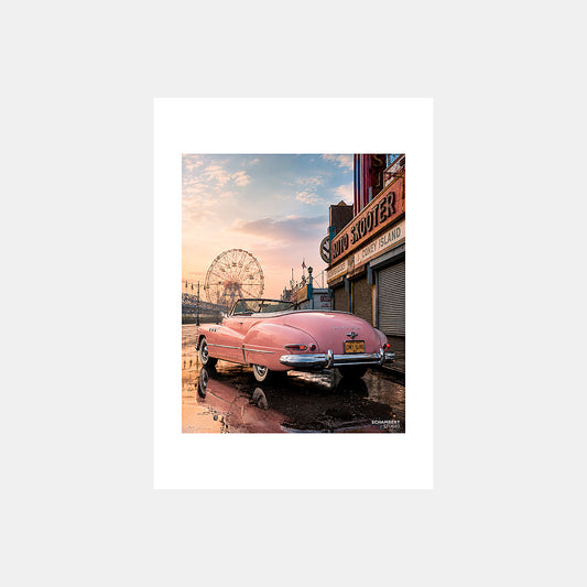 Coney Island | Affiche auto vintage New York 1940s - Design avec marge unie.
