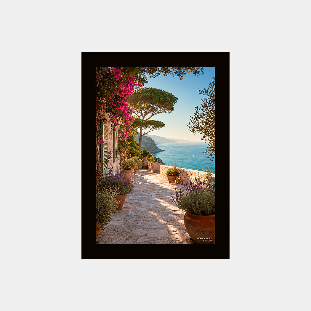 Sunlit Terrace | Affiche Art de vivre Mediterranean Riviera - Design avec marge couleur.
